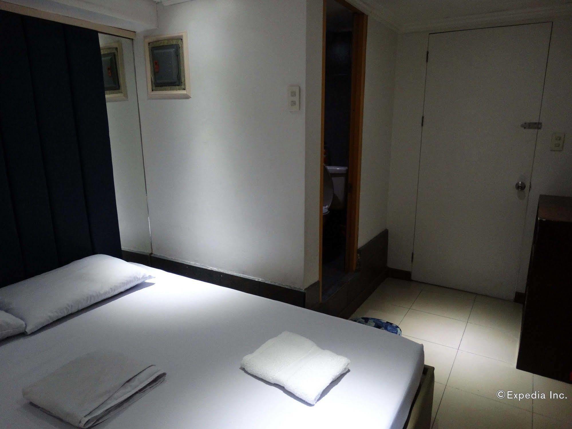 Gaius Inn Manila Exteriér fotografie